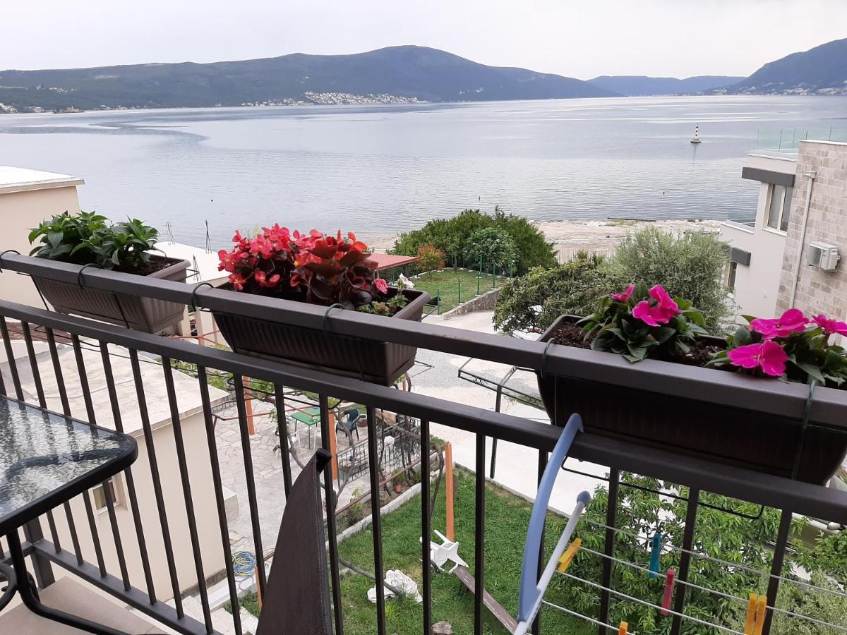 Sunset Apartment Tivat Exterior photo